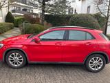 Mercedes-Benz GLA 180 * sport Benzin Automatic - rote Mercedes-Benz GLA 180