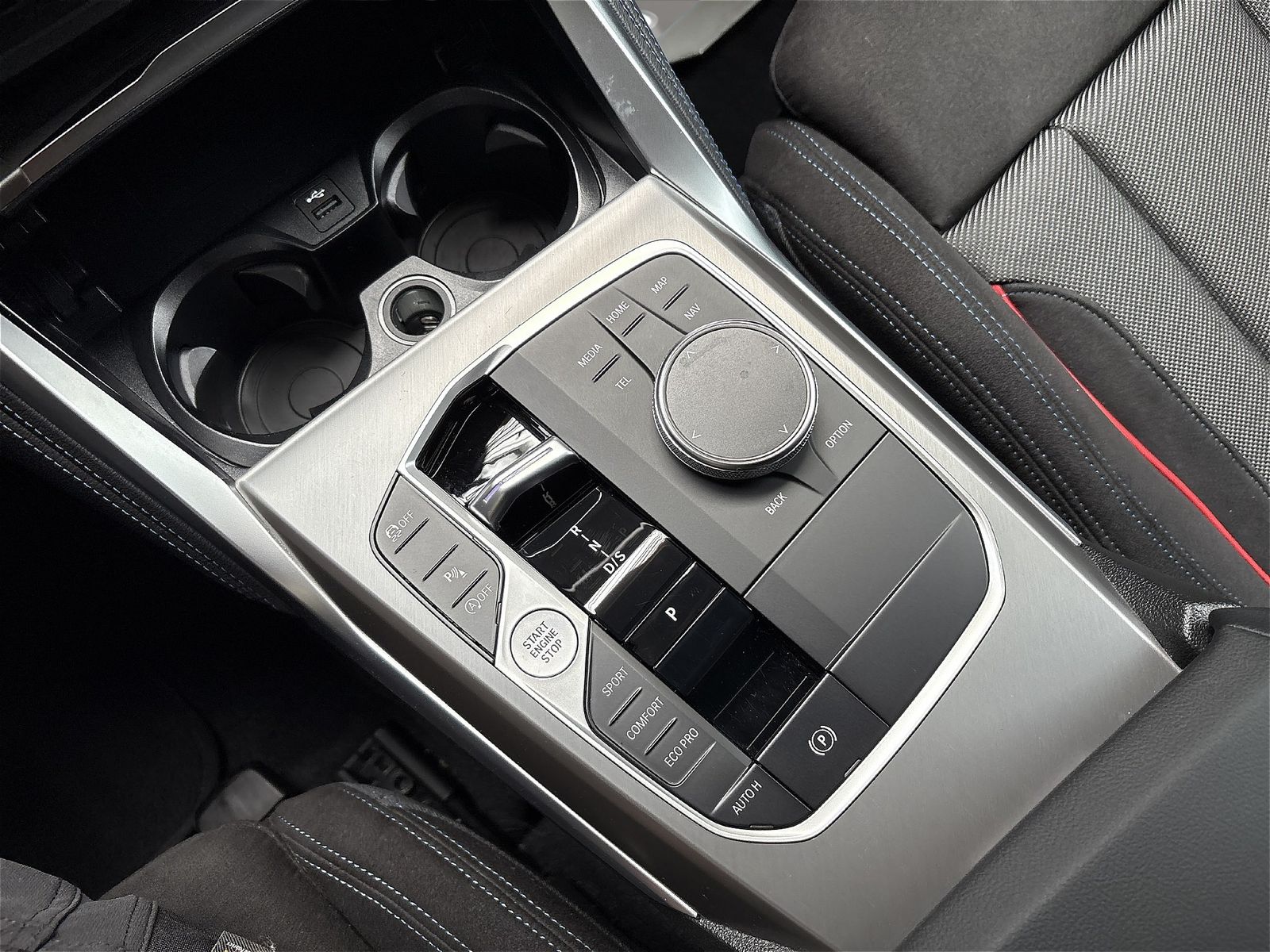 BMW 218 - Bild 15
