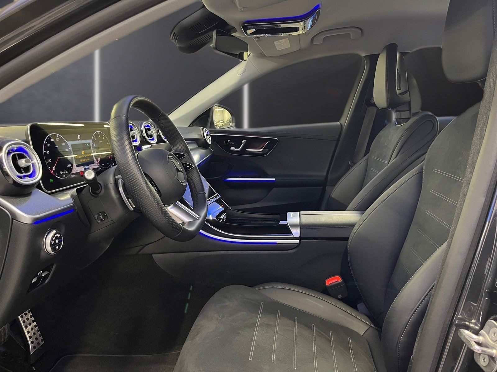 Fahrzeugabbildung Mercedes-Benz C 200 AMG Line*LED*Kamera*Memory*Totwin*CarPlay*