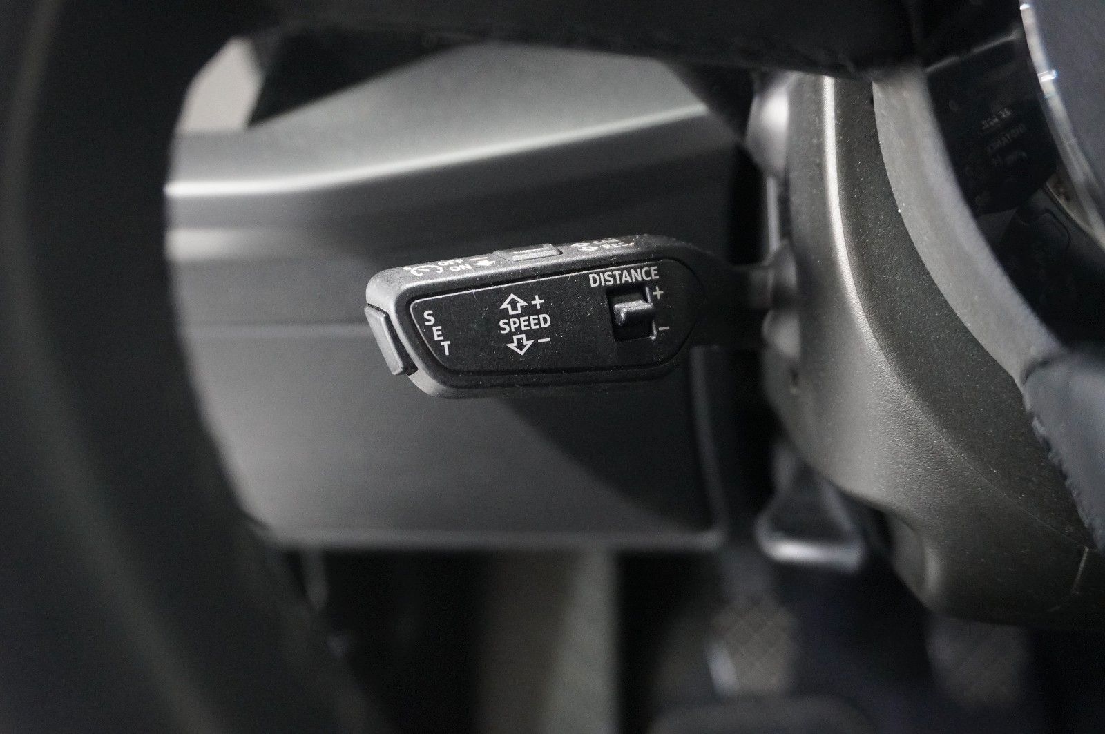 Fahrzeugabbildung Audi A3 Sportback 35 TFSI ADVANCED NAVI/SH/KAMERA/AHK