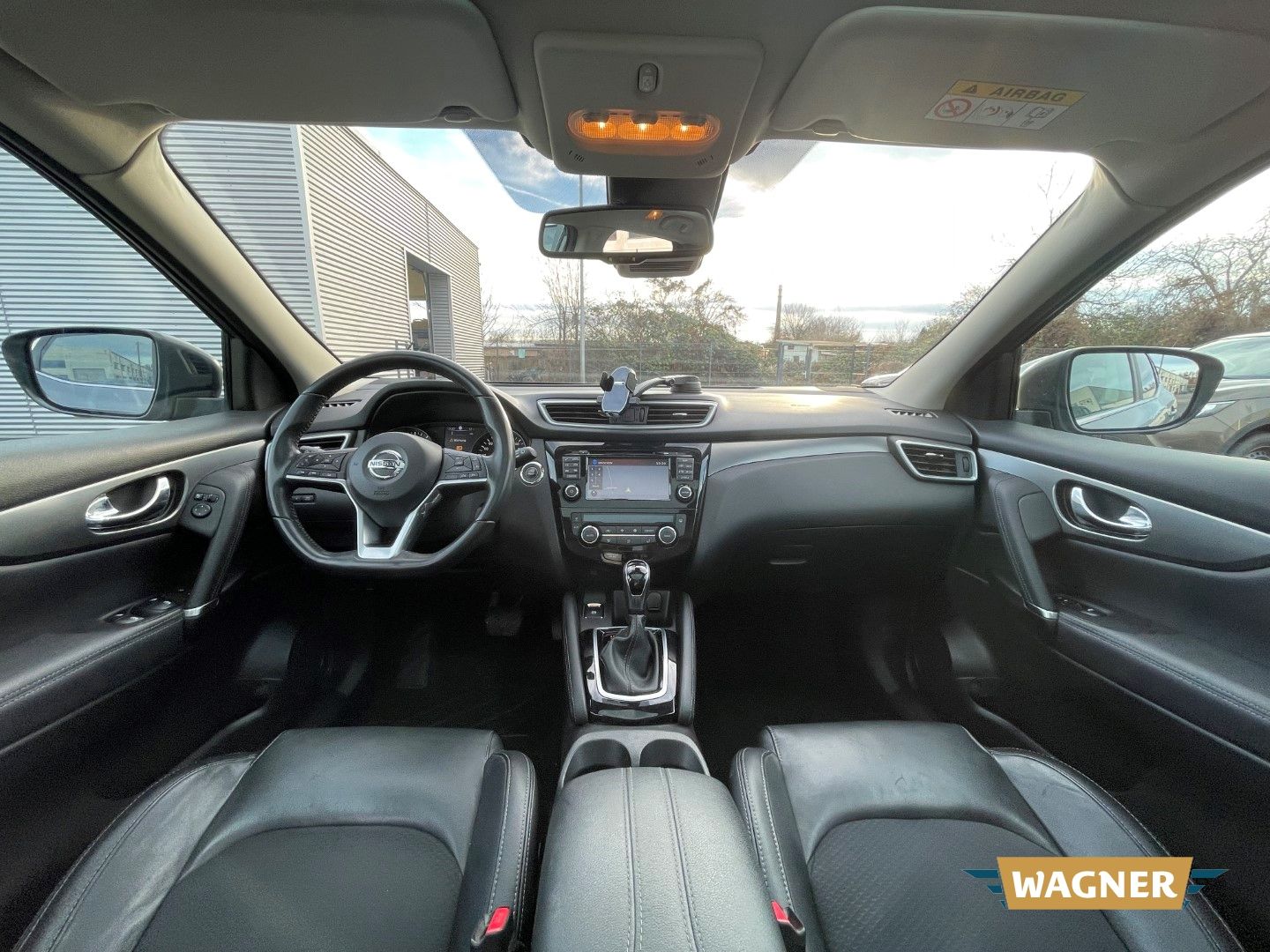 Fahrzeugabbildung Nissan Qashqai N-Connecta Auto springt nicht an