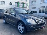 Mercedes-Benz ML 300CDI BlueEfficiency 4Matic*Gepflegt*AHK*ALU - graue Mercedes-Benz ML-Klasse