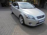 Kia cee'd / Coupe/Automatik/SHZ/ - Kia cee'd / Ceed mit 3 Türen