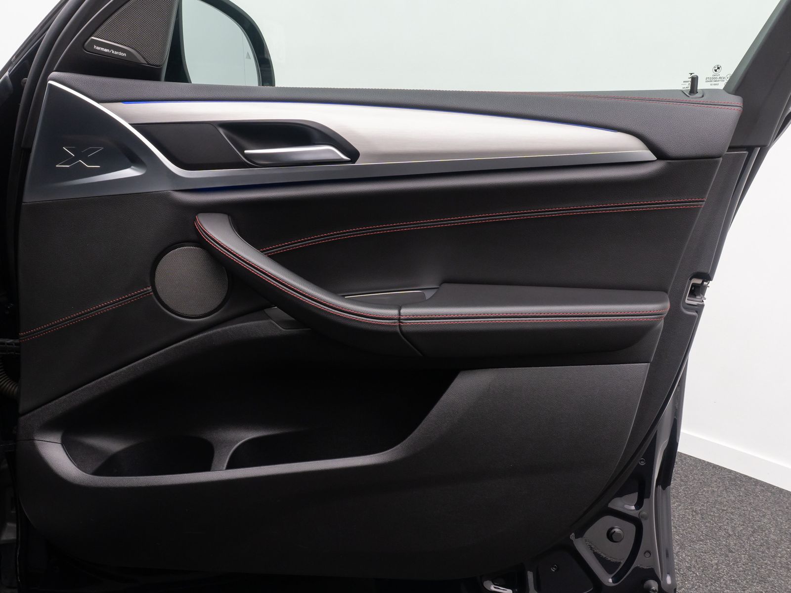 Fahrzeugabbildung BMW X4 M40i Kamera DAB HUD Memory Komfort H/K 20Zoll