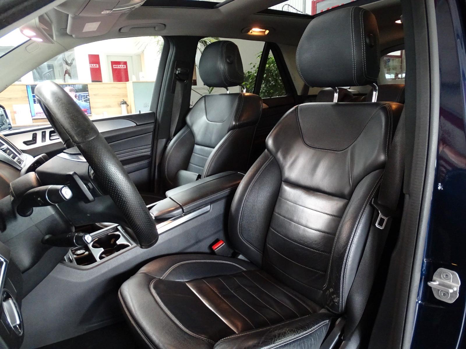 Mercedes-Benz ML 350 CDI BlueTec 4Matic*AHK+PANO+LEDER
