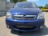 Opel Meriva 1.7 CDTI VOLL 2 x Pano Navi Tempomat  - Opel Meriva mit Schiebedach