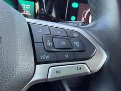 Fahrzeugabbildung Volkswagen Golf VIII Lim. Active eTSI *AHK*LED*TEMP*SHZ*