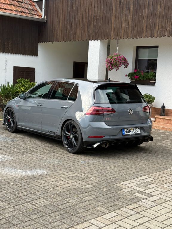 Image of Volkswagen Golf