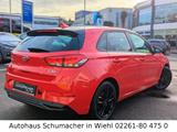 Hyundai i30 1.5 Intro Edition *NAVI,SHZ,RFK,LED* - Hyundai i30: Intro Edition