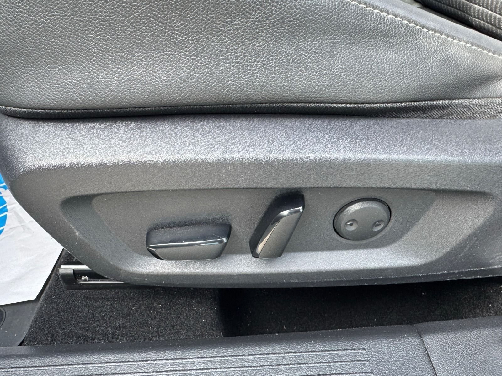 Fahrzeugabbildung Nissan Qashqai 1.3 DIG-T Tekna*AHK*360°Cam*Head-Up*eHec