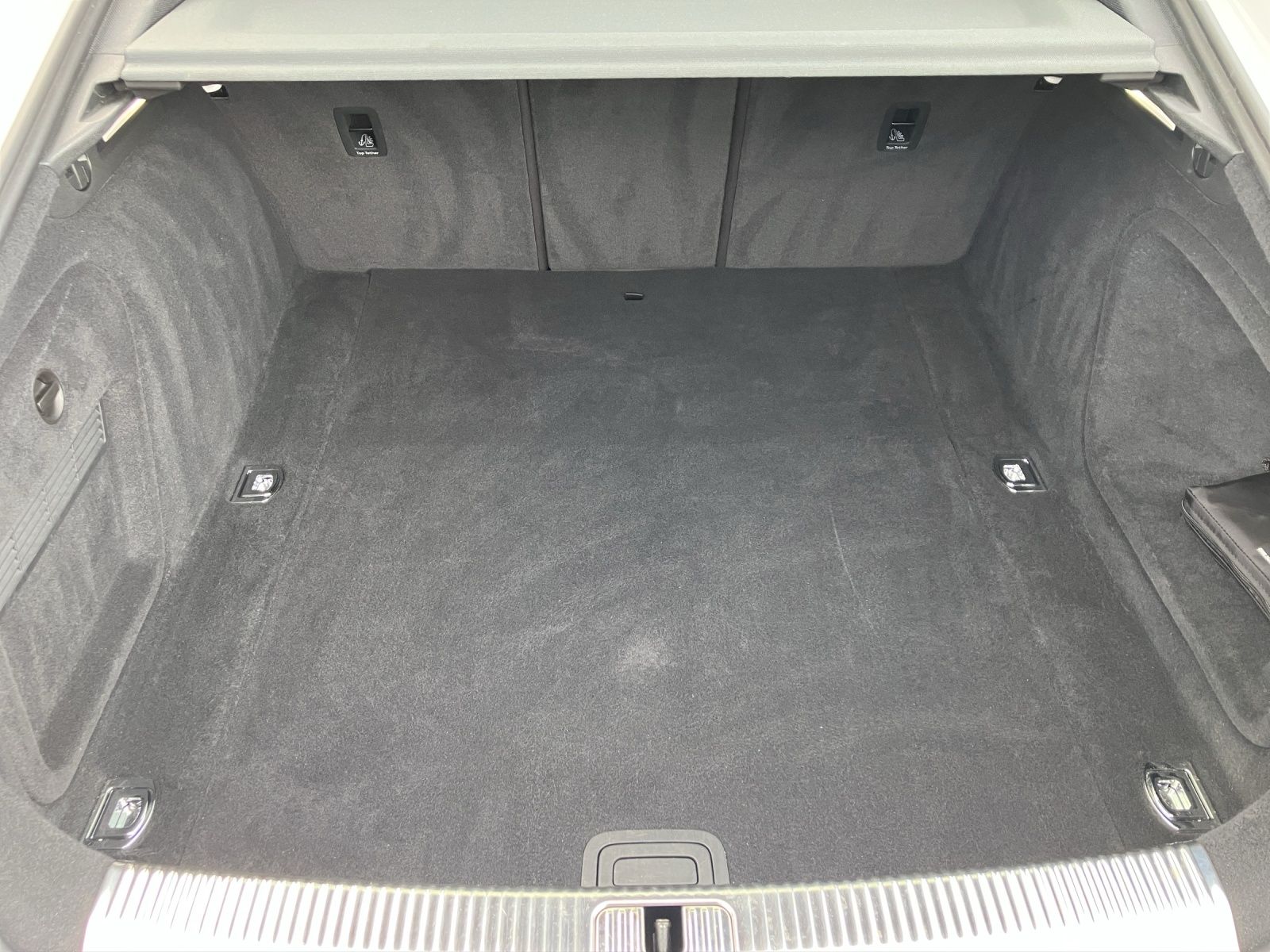 Fahrzeugabbildung Audi A5 Sportback 40 TFSI quattro S line AHZV MATRIX