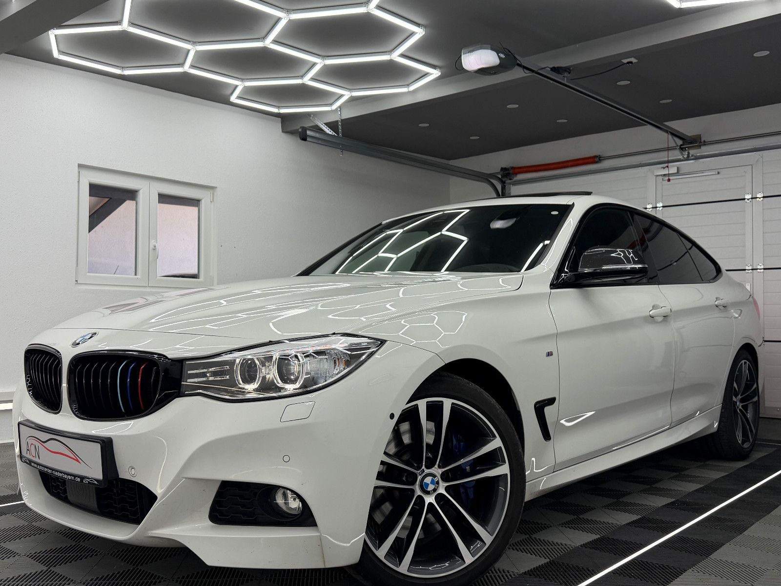 Fahrzeugabbildung BMW 335 d GT xDrive M SPORT/360*/MEMORY/PANO/HuD/ACC