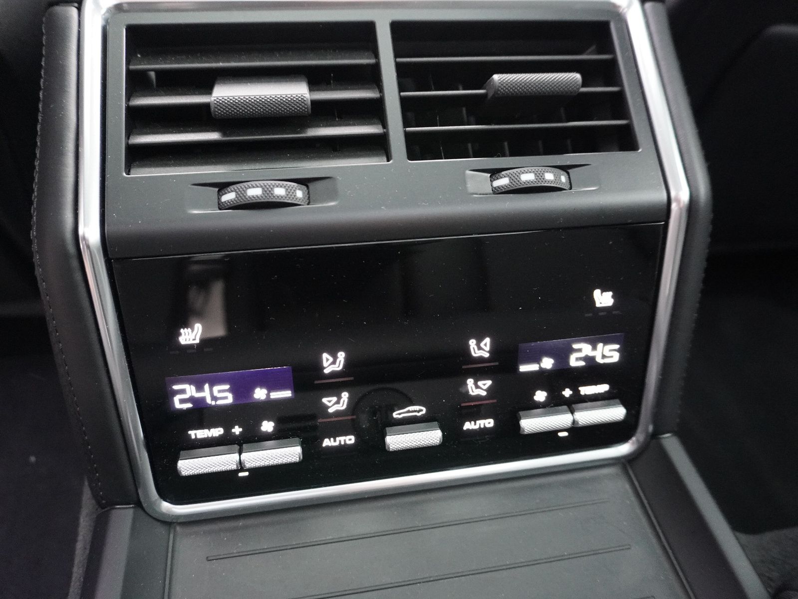 Fahrzeugabbildung Porsche Panamera Sport Turismo 4 E-Hybrid