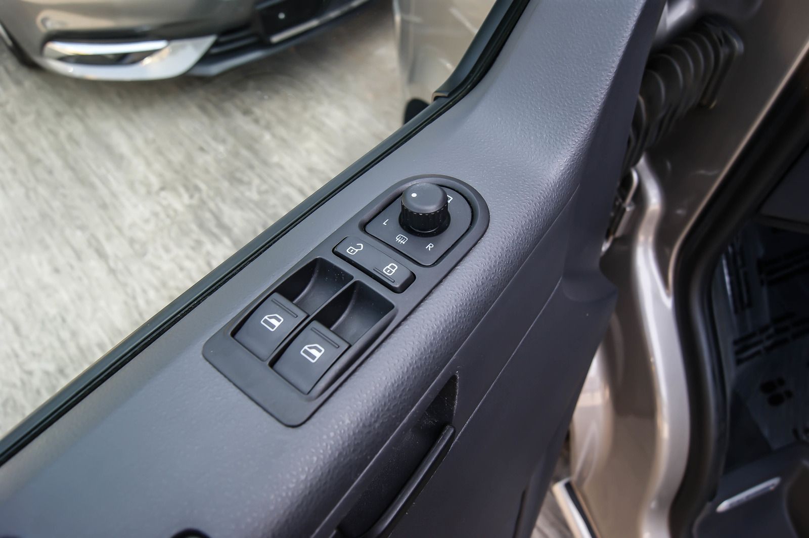 Fahrzeugabbildung Volkswagen T5 California Beach Aufstelldach 4Motion DSG 2HD