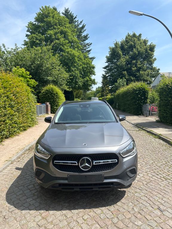 Mercedes-Benz GLA 250
