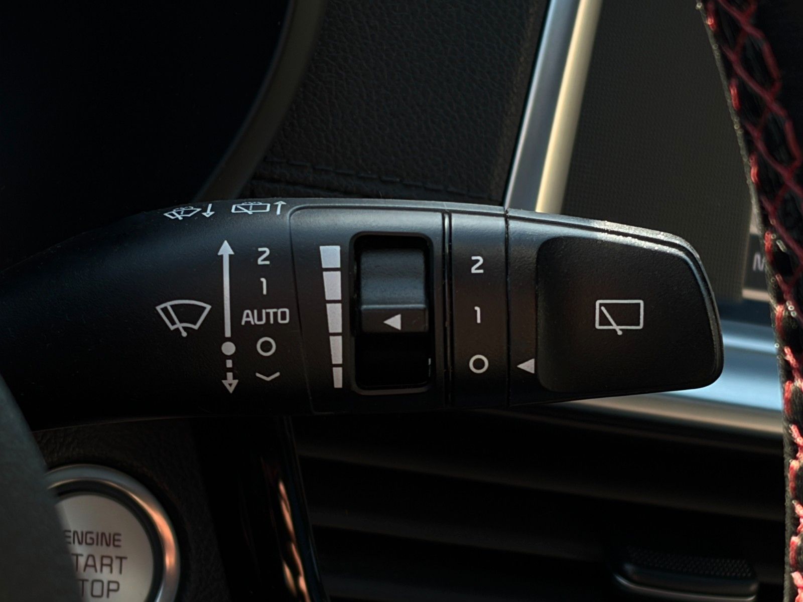 Fahrzeugabbildung Kia Optima SW 1,6 T-GDI DCT GT Pano H&K ACC SHZ LHZ