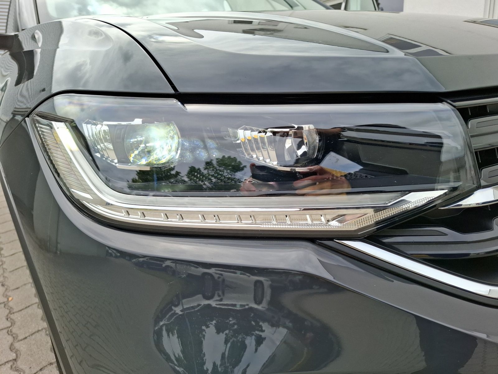 Fahrzeugabbildung Volkswagen T-Cross LED Navi ACC Kamera Park-Assist SH LM