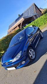 Peugeot Verkaufe den Peugeot 206cc - Peugeot 206 mit Benzin-Antrieb: Cabrio, Automatik