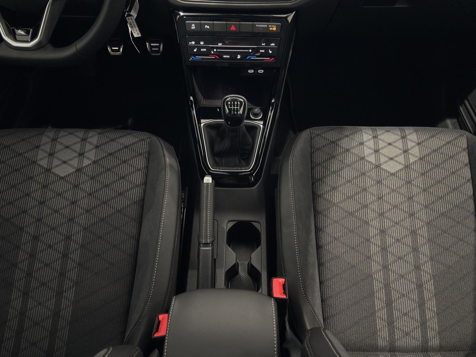 Volkswagen T-Cross - Bild 13