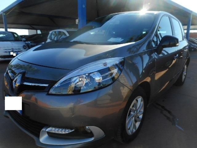 Renault RENAULT Sc&eacute;nic XMod 1.5 dCi 110 CV S&amp;