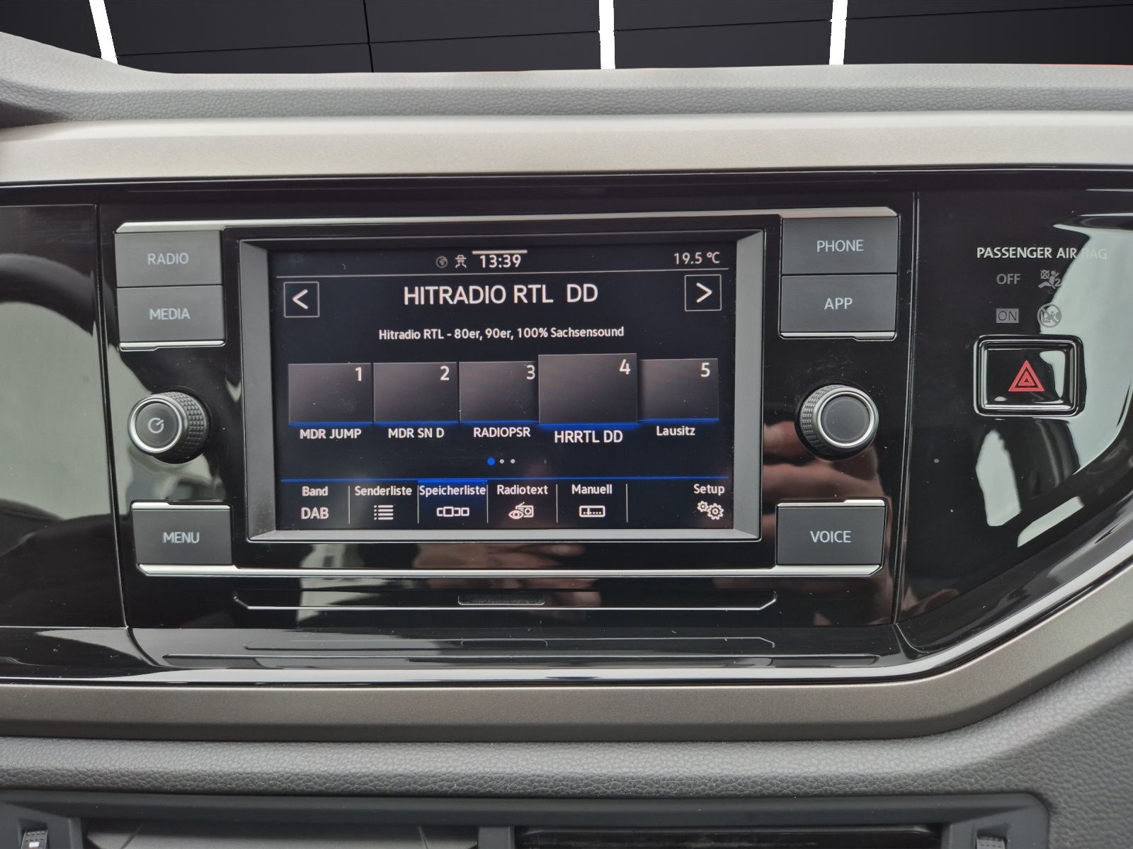 Fahrzeugabbildung Volkswagen Polo TSI Comfortline Klima DAB