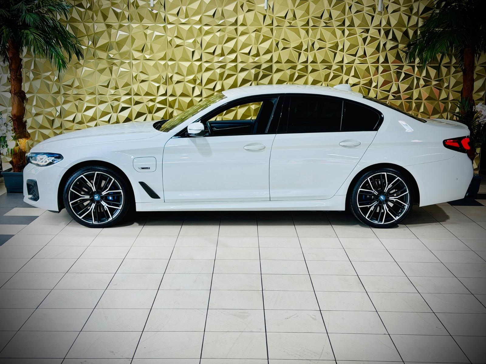 BMW 530e Lim. xDrive|M-SPORTPAKET|LASER|H&K|1.HAND|