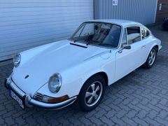 PORSCHE 911 E Coupe MFI 2. Hand Classic Data 2