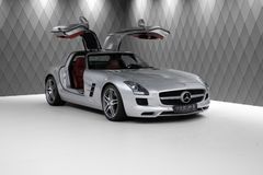 SLS AMG 6,2 V8 Coupe SILVER/RED B&amp;O SOUND