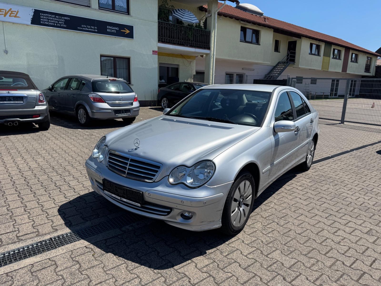 Mercedes-Benz C 200