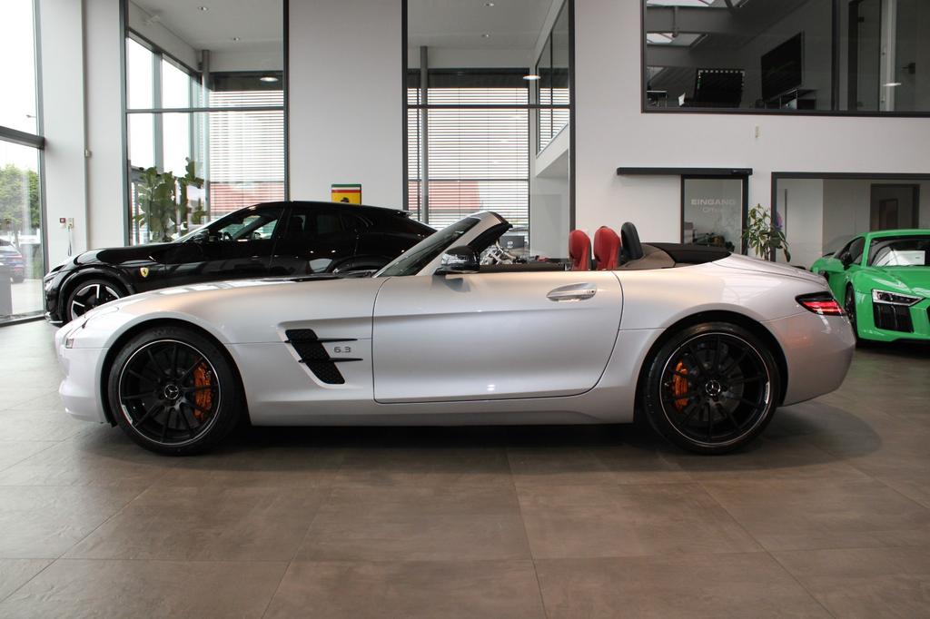 Mercedes-Benz SLS AMG