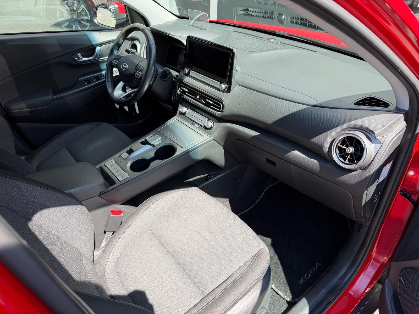 Fahrzeugabbildung Hyundai Kona Elektro Prime NAVI+LED+SHZ+HEAD+KAM+ACC+AHK