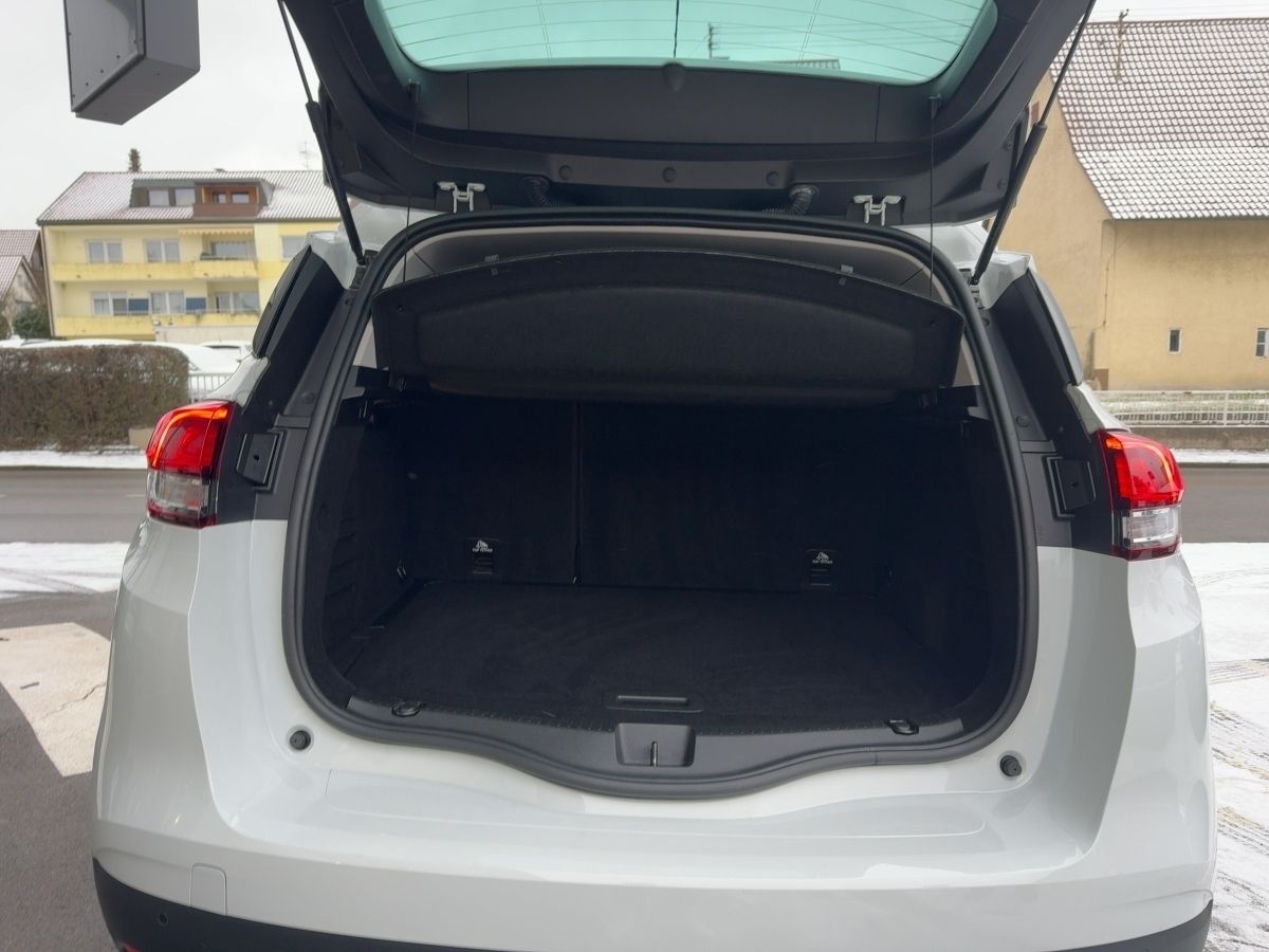 Fahrzeugabbildung Renault Scenic LIMITED Deluxe TCe 140 SHZ Kamera Navi