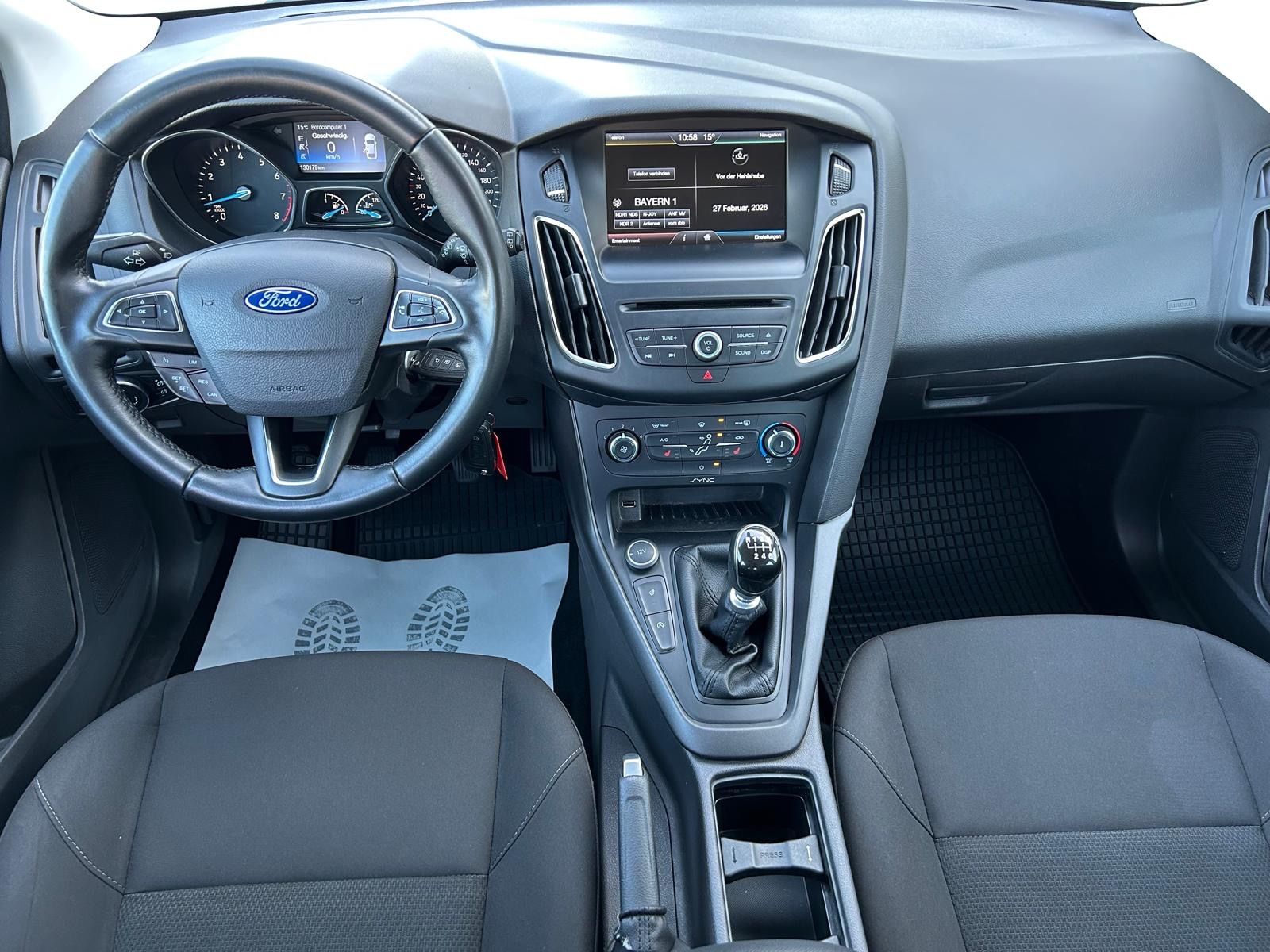 Fahrzeugabbildung Ford Focus Lim.°Navi°PDC°Alu°Tüv Neu°