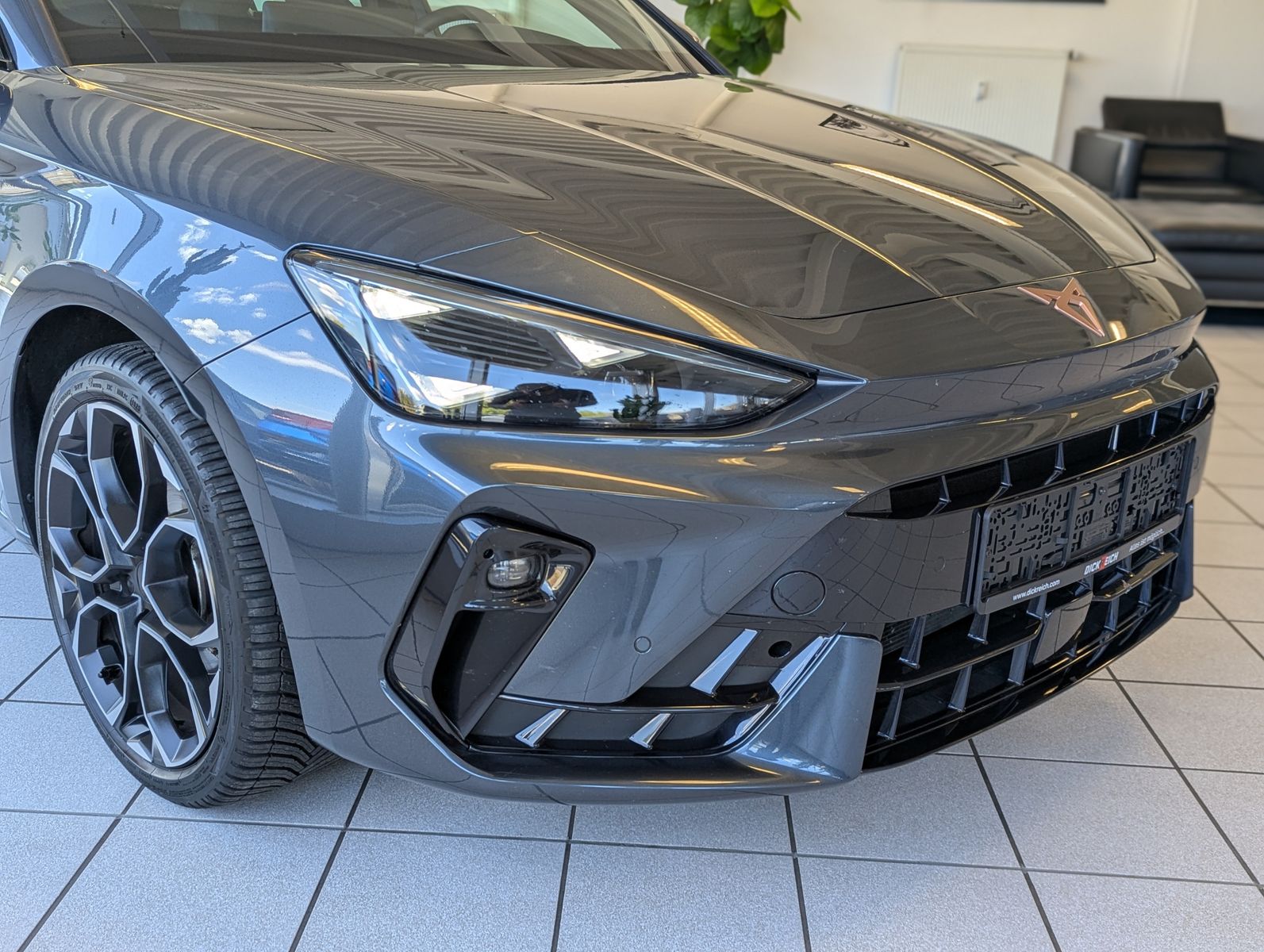 Fahrzeugabbildung CUPRA Leon 1.5 eTSI DSG Skyline Dinamica Memory AHK 19