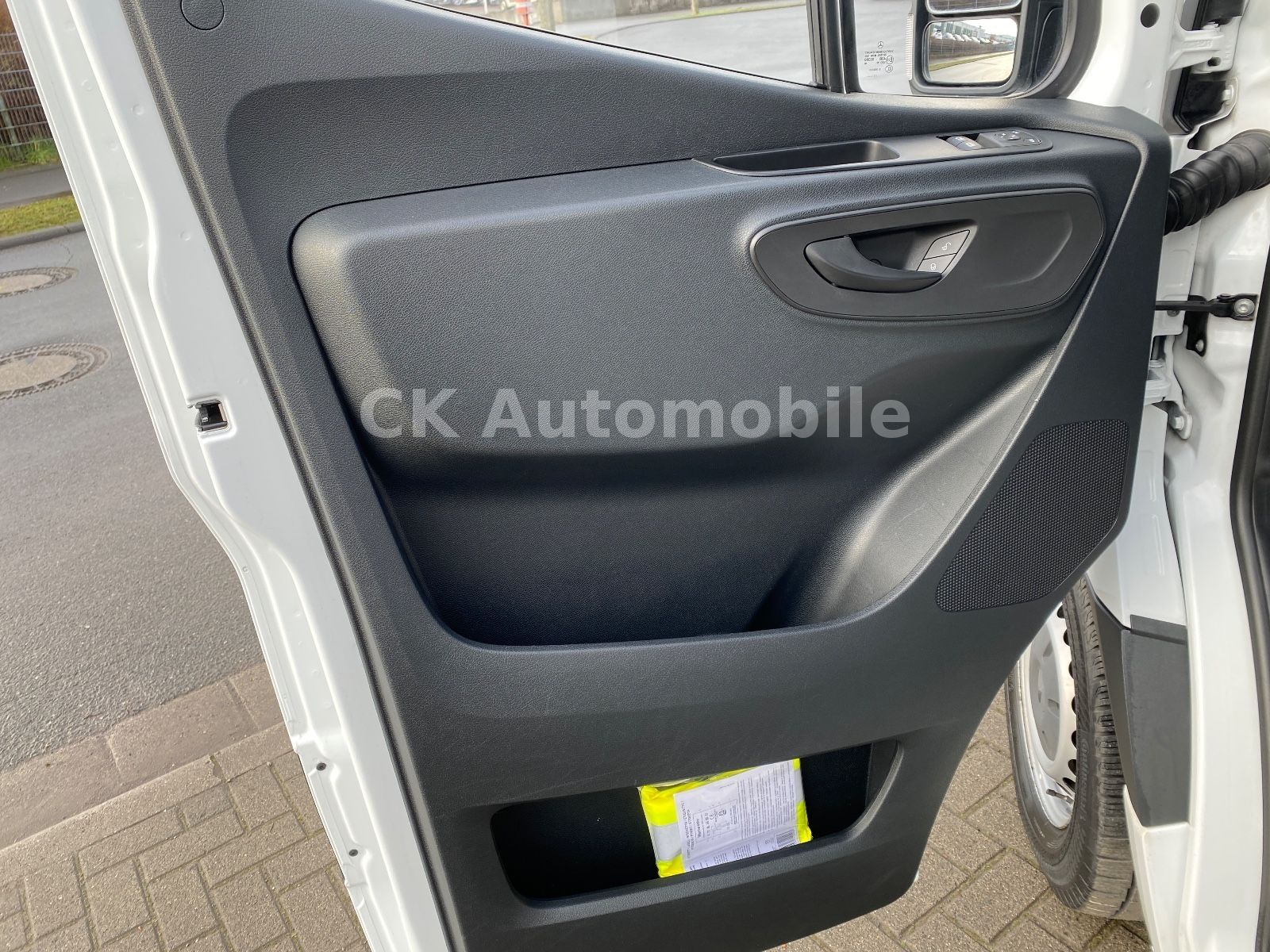 Fahrzeugabbildung Mercedes-Benz Sprinter III Kasten 214 CDI FWD L2H2/Klimaanlage
