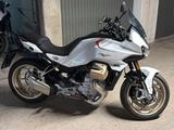 Moto Guzzi Mandello V100 tiefergelegt - MOTO GUZZI V10