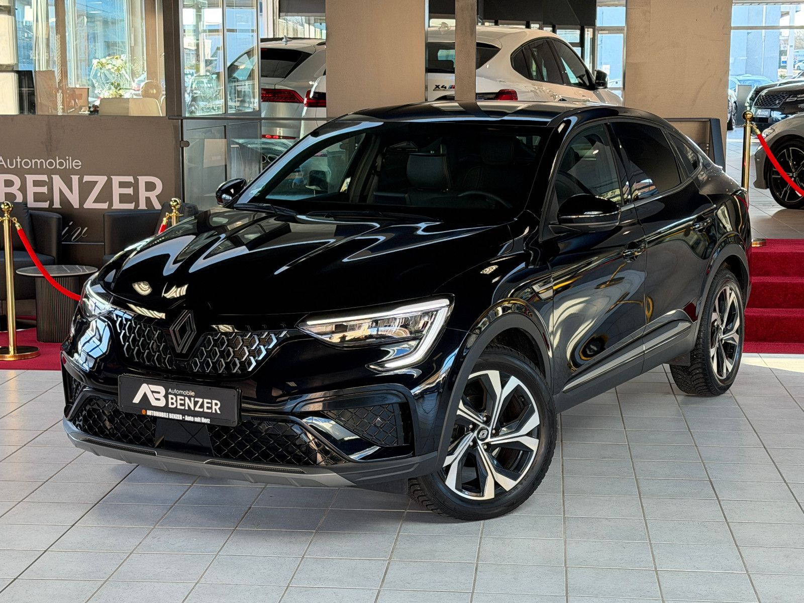 Fahrzeugabbildung Renault Arkana Techno/KAMERA/AMBIENTE/KAMERA/LEDER/ACC
