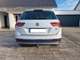 Volkswagen Tiguan, Allrad, AHK 3.300kg, Sitzheizung - VW Tiguan Gebrauchtwagen in Augsburg