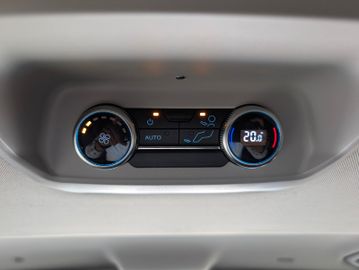 Ford Tourneo Custom 2.0 L Titanium +