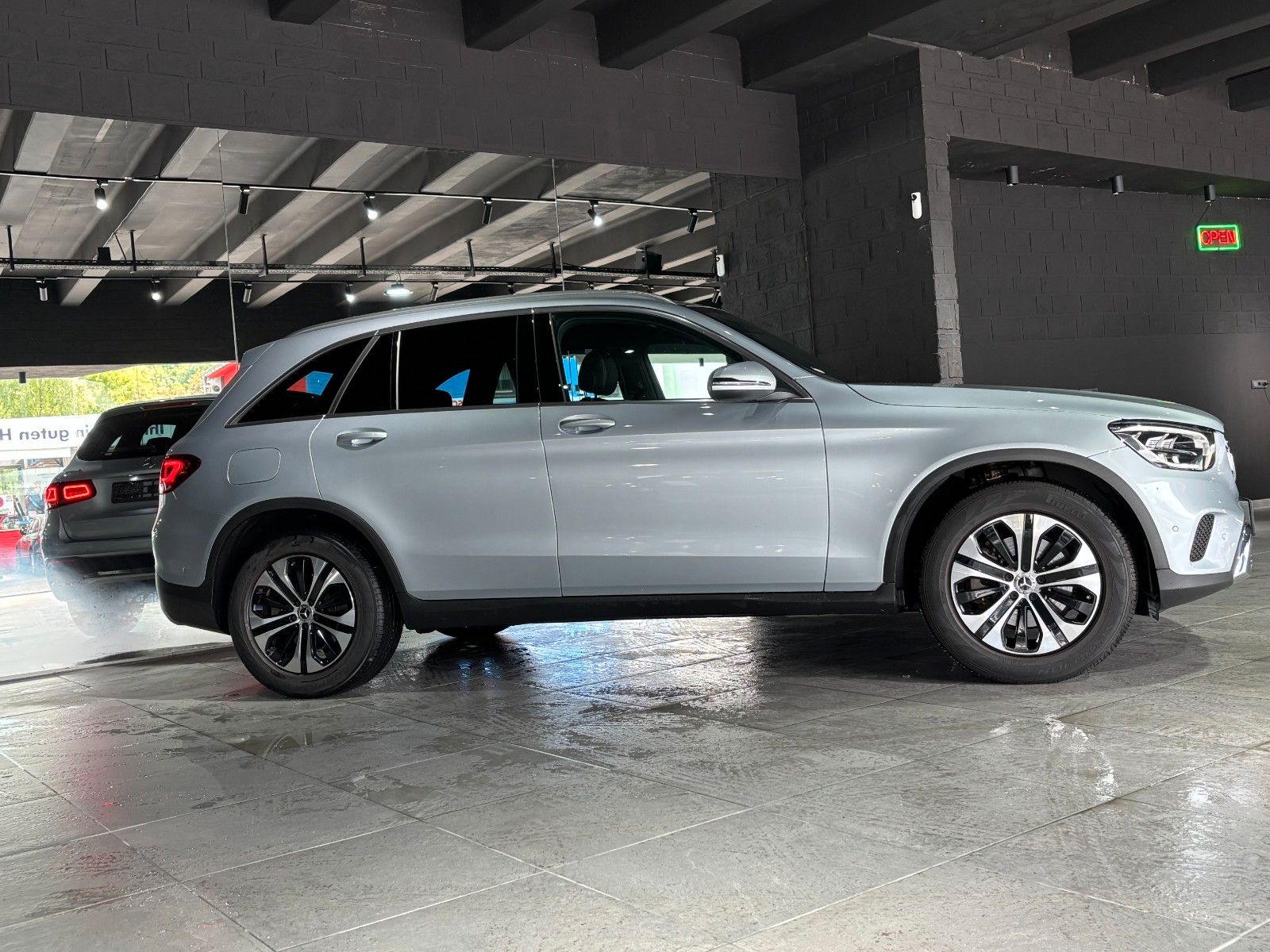 Fahrzeugabbildung Mercedes-Benz GLC 200 4Matic /MULTIMEDIA MBUX/KAMERA/SHZ