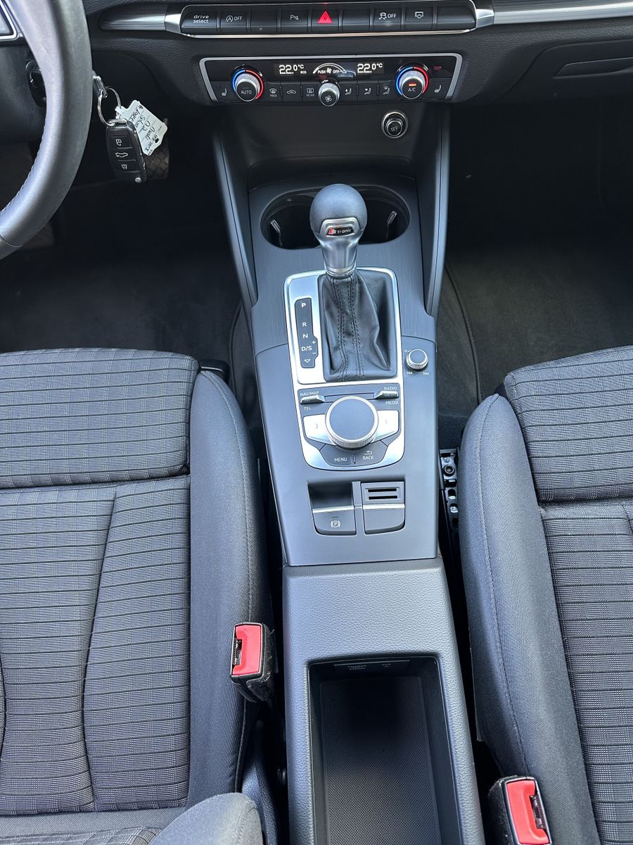 Fahrzeugabbildung Audi A3 SpB 40 TDI Quattro Sport NAV+XENON+KAM+VCOCK