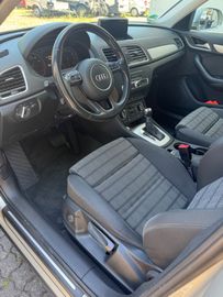 Audi Q3 - 11