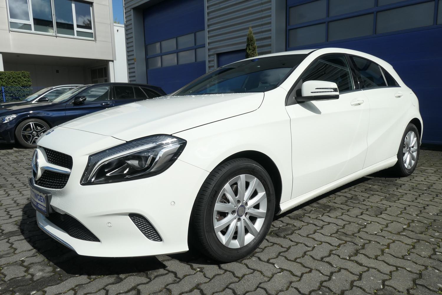 Mercedes-Benz A 180 Style BlueEfficiency LED LEDER NAVI