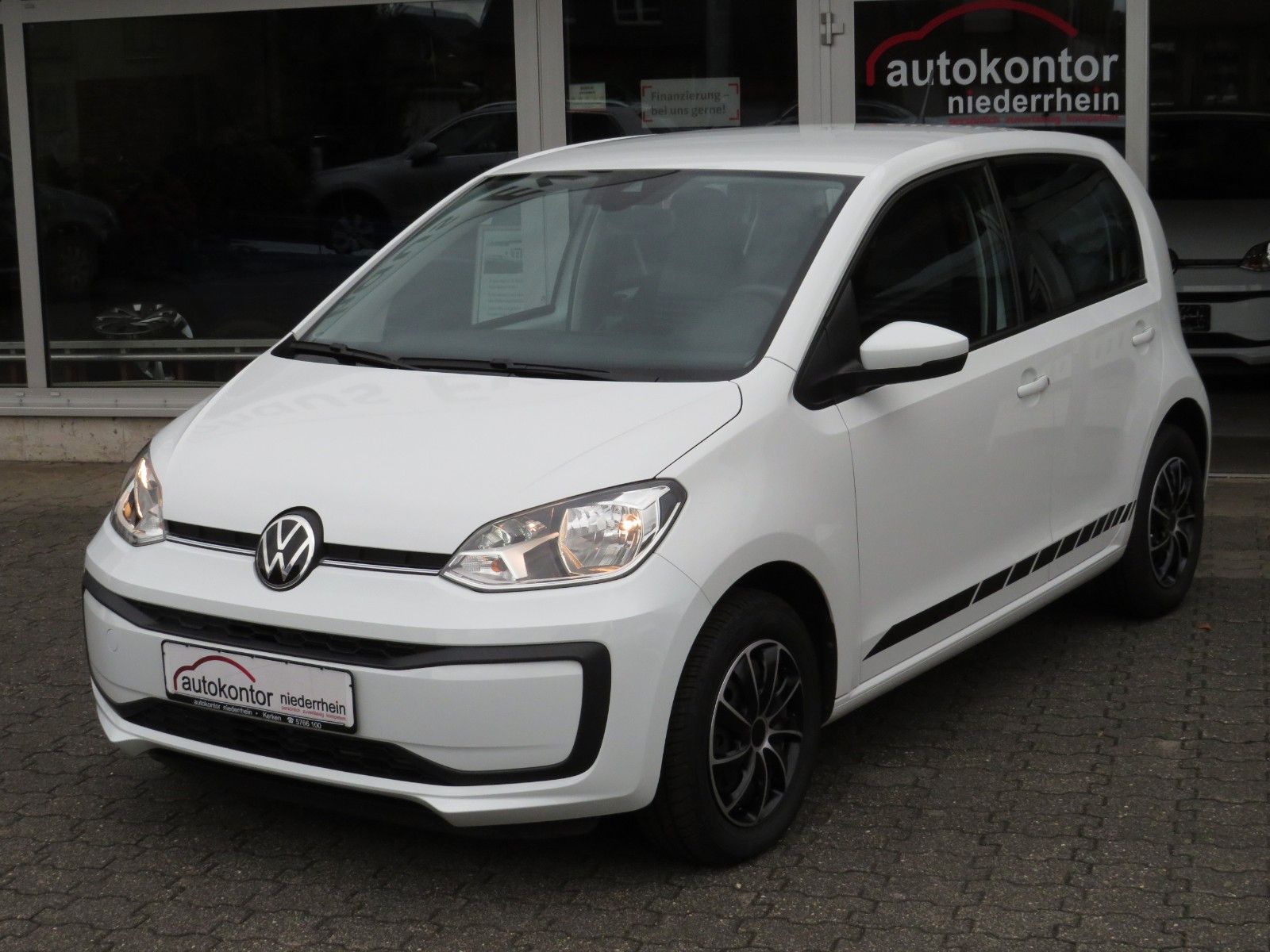 Fahrzeugabbildung Volkswagen up! 4-T. KLIMA MAPS & MORE TELVOR. DAB ZV 1.HAND