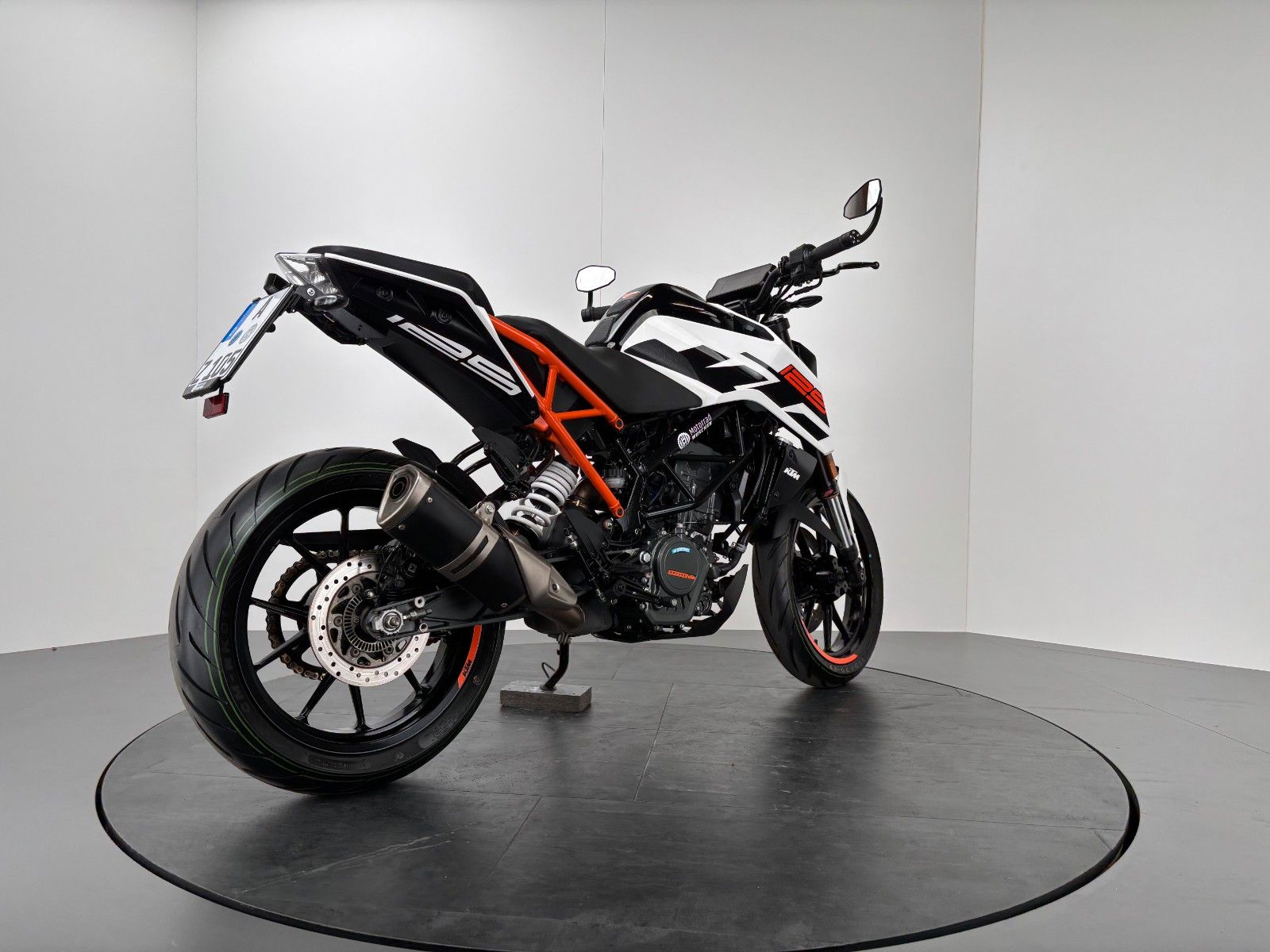 Fahrzeugabbildung KTM DUKE 125 *SERVICE NEU *KURZES HECK