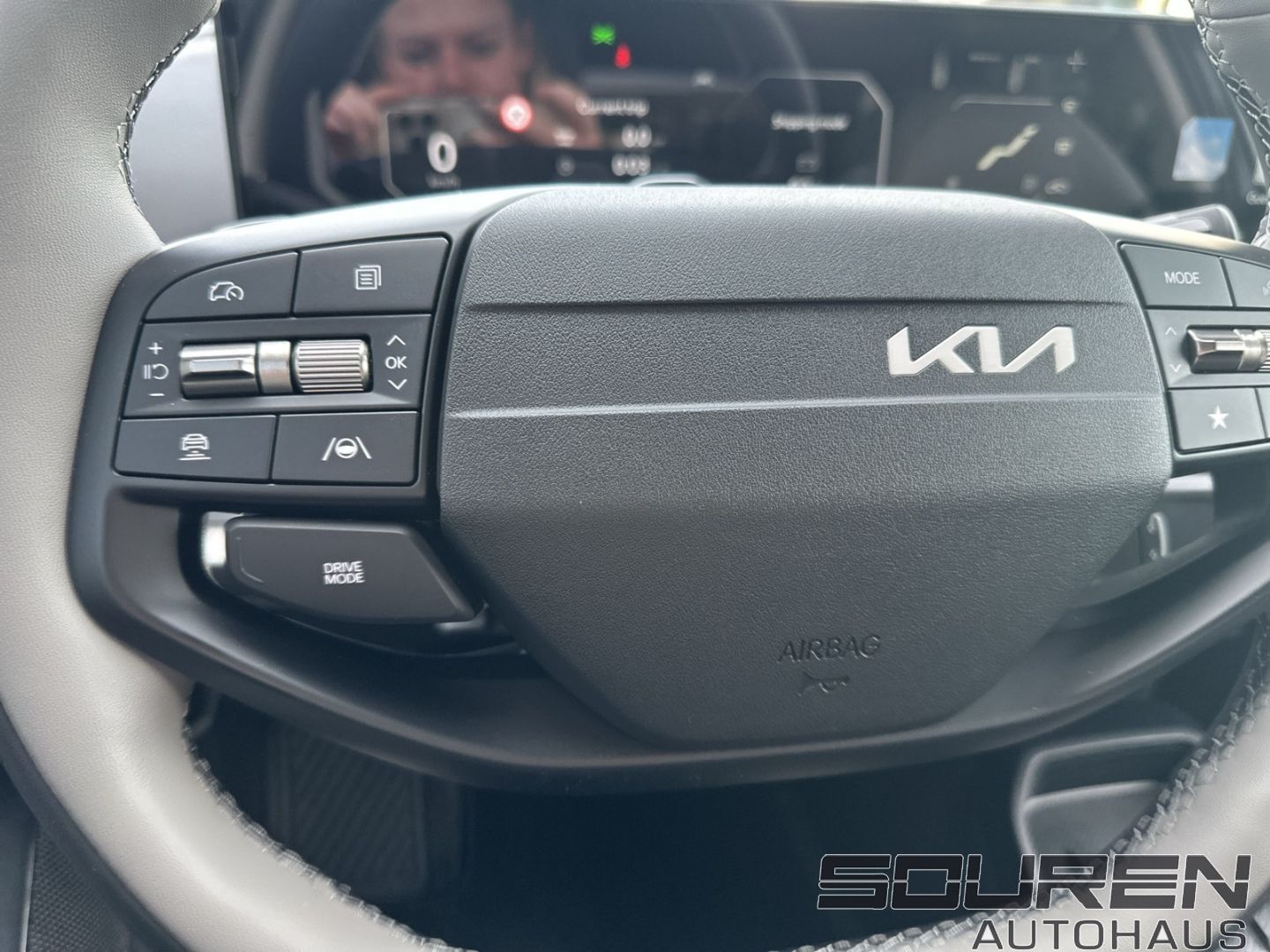 Fahrzeugabbildung Kia EV4 FASTBACK 81 EARTH **ALLE Pakete!!!**