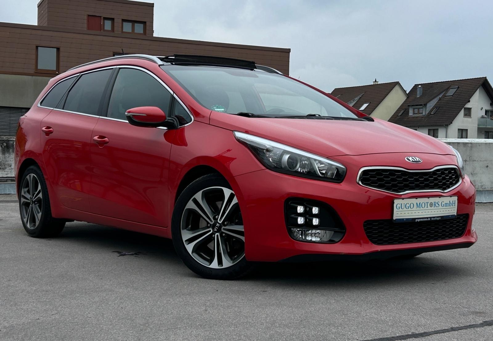 Kia cee'd Sportswagon GT-Line / KAMERA / PANO