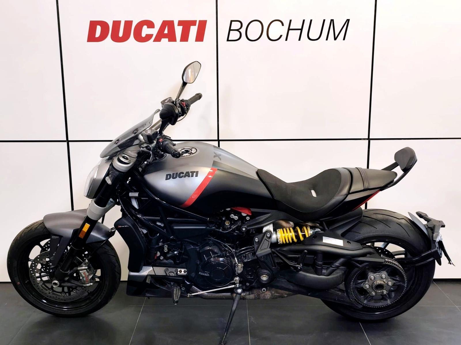 Ducati XDiavel Black Star / Titanium Gray & Black