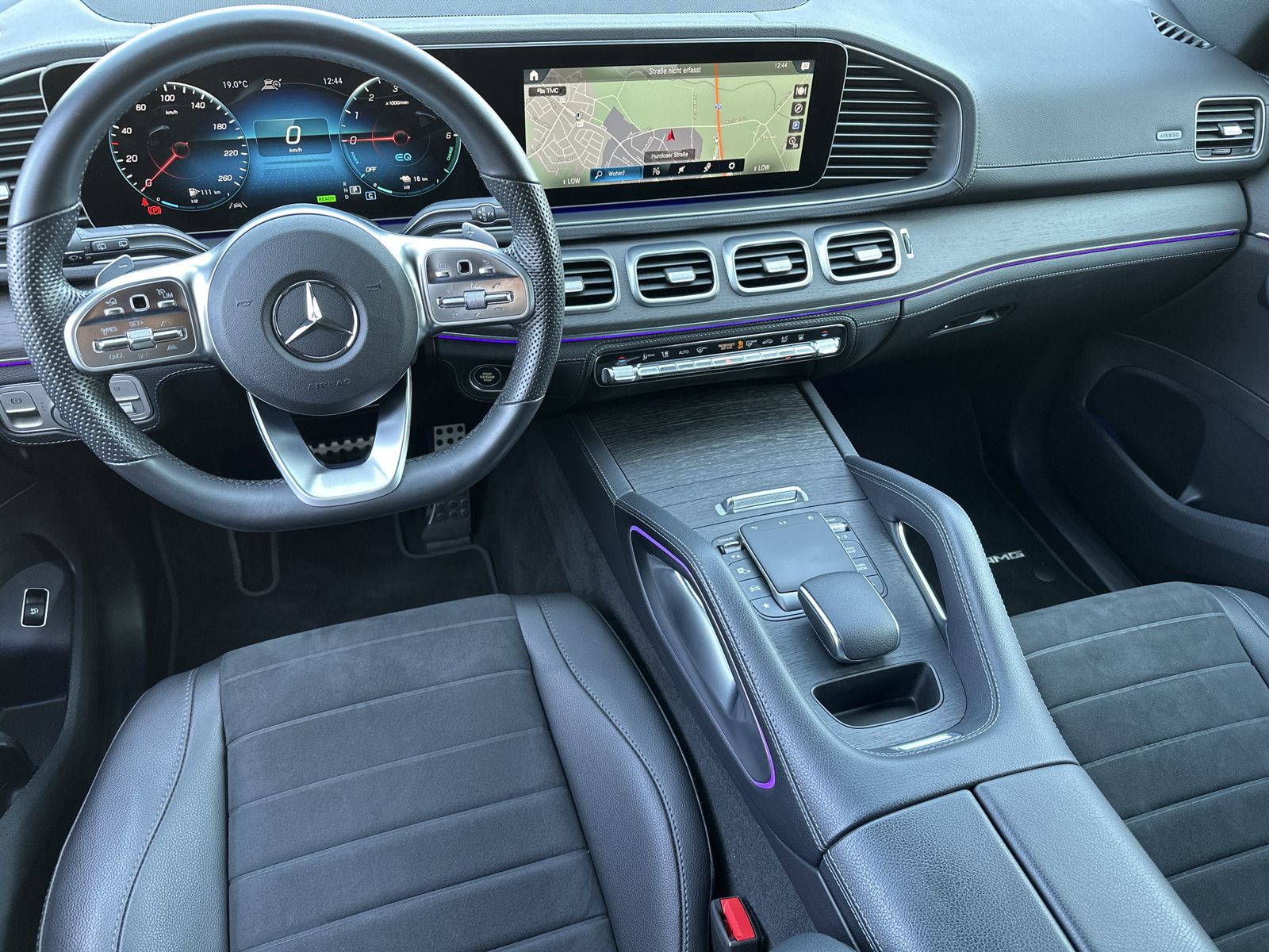 Fahrzeugabbildung Mercedes-Benz GLE 350de 4Matic AMG-Line NAV+LED+360°+DISTRONIC