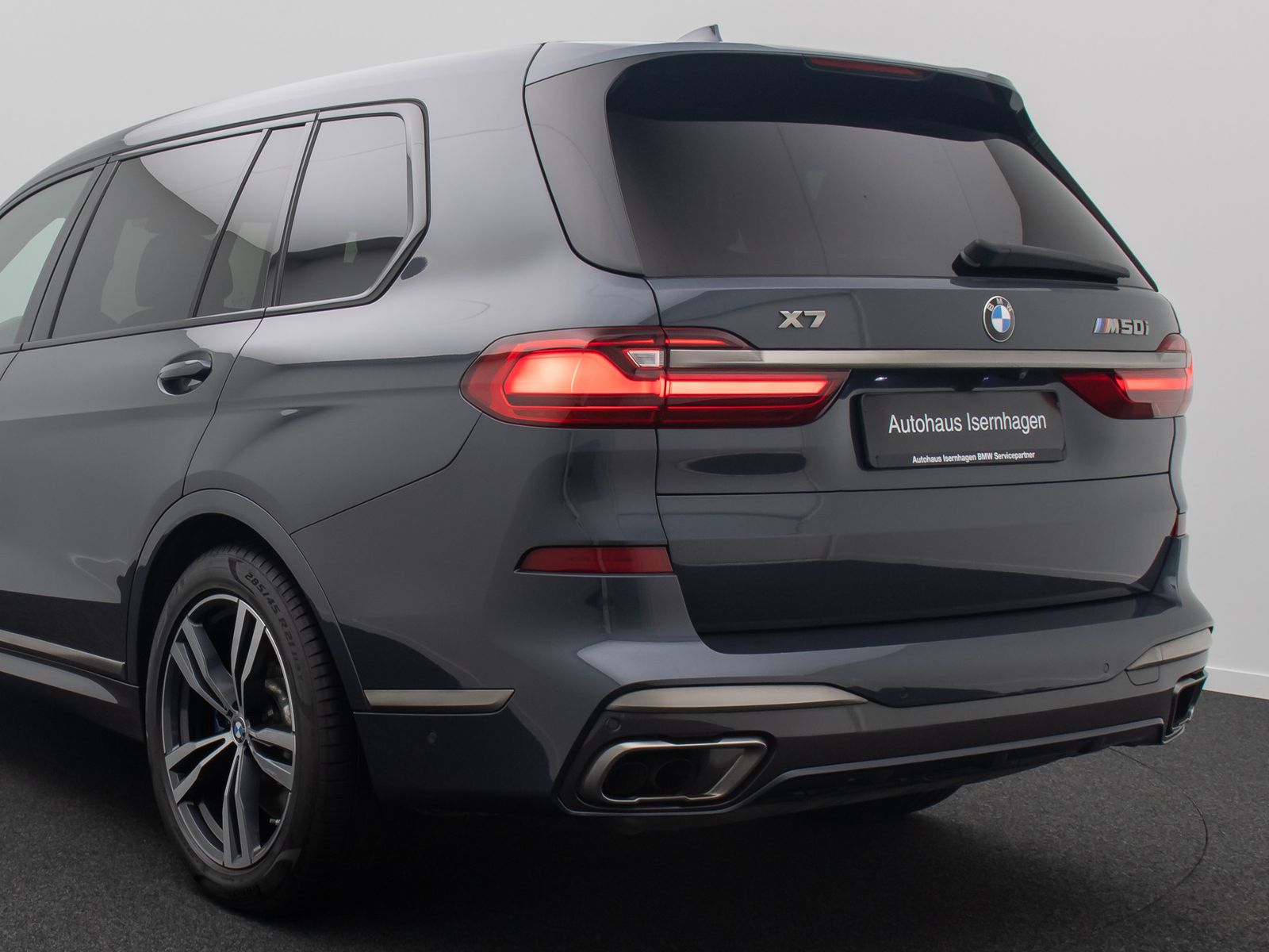 Fahrzeugabbildung BMW X7 M50i SoftClose Laser 360°H/K Panorama HUD ACC